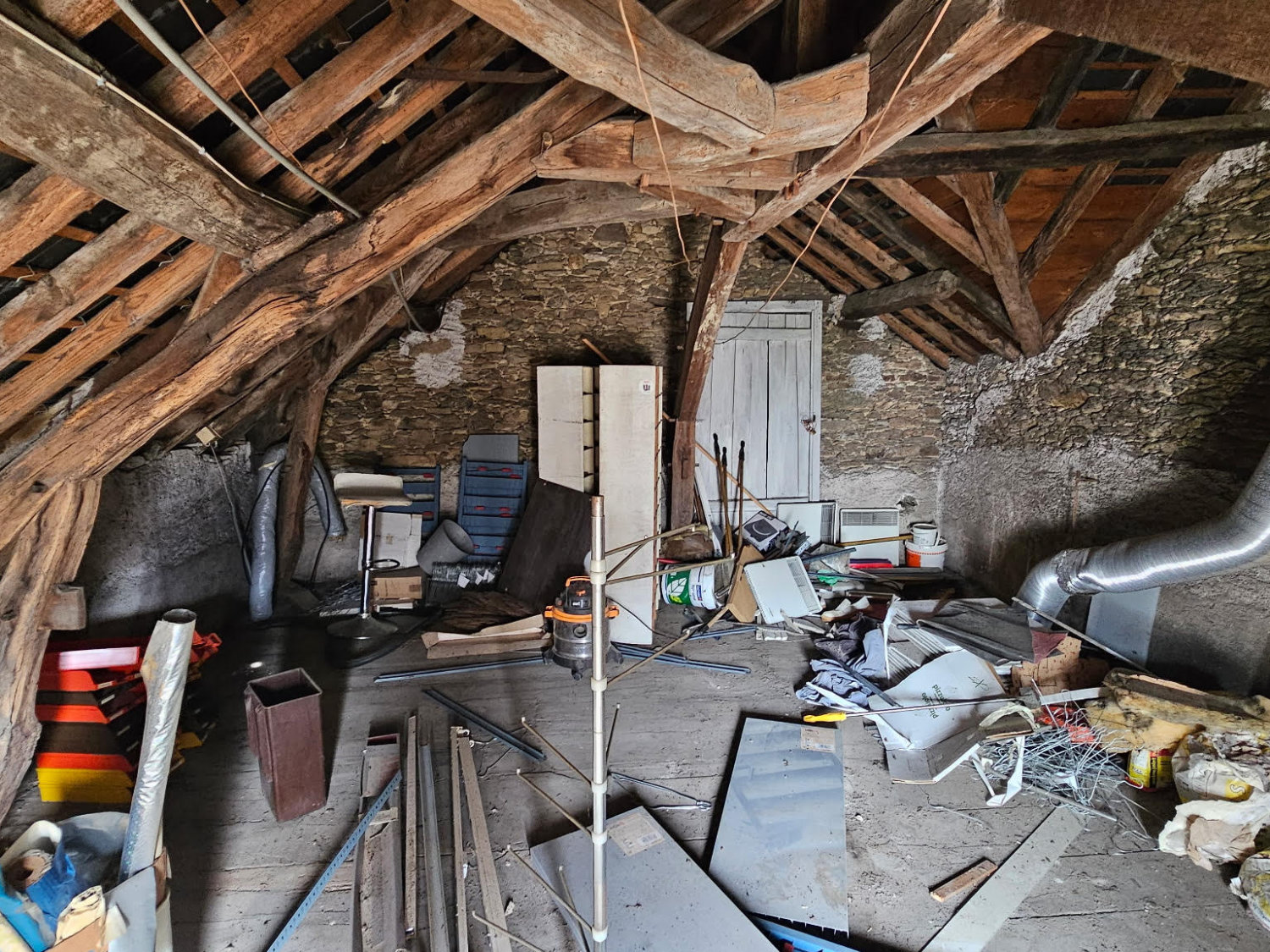 Débarras ancienne pizzeria Sucé-sur-Erdre avant
